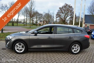 Ford Focus - 258430310-0