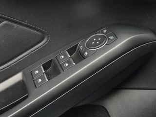 Ford Focus Ford Focus 1.0 EcoBoost, 1e Eig! Carplay! Trekhaak! Zondag OPEN! - afbeelding nr 26