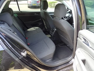 Volkswagen Golf Volkswagen Golf 1.0 ETSI LIFE BNS- Led-Media app-Virtual Dash-Cruise-Navi-Clima-Lmv-Blth - afbeelding nr 13