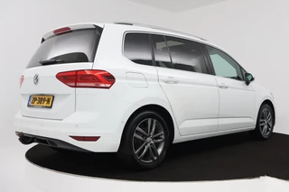 Volkswagen Touran Volkswagen Touran 1.4 TSI Highline 7p (PANORAMADAK, PARKEERSENSOREN, TREKHAAK, STOELVERWARMING, NAVI, CARPLAY, CRUISE CONTROL) - afbeelding nr 10