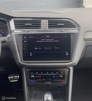 Volkswagen Tiguan Volkswagen Tiguan 1.5 TSI DSG 3xR-Line 150PK/PANO - afbeelding nr 57