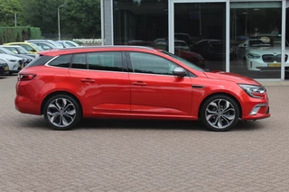 Renault Mégane Estate Renault Mégane Estate 1.2 TCe GT-Line / Trekhaak / Camera / Bose / Keyless / 17'' / Navigatie / Getint glas / Dodehoek / DAB / Cruise Control - afbeelding nr 5