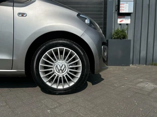 Volkswagen up! Volkswagen Up! 1.0 high up!|Pano|PDC|Cruisecontrol|Navi| - afbeelding nr 3