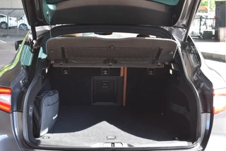 Maserati Levante | Luchtvering | Pano.dak | Camera | Keyless | DAB | Carplay | LED / Xenon | 20
