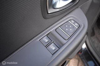Renault Clio Renault Clio Estate 0.9 TCe Limited 2020|Airco|Cruise|Navi - afbeelding nr 15