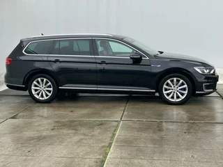 Volkswagen Passat Volkswagen Passat Variant 1.4 TSI GTE Highline - afbeelding nr 18