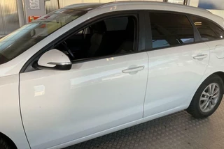 Hyundai i30 Hyundai i30 Wagon 1.0 T-GDI Comfort 120 PK l Cruise l - afbeelding nr 8