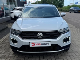 Volkswagen T-Roc Volkswagen T-Roc 1.5 TSI ACT. 150PK SPORT NAVI PANO-DAK TREKHAAK CAMERA DIGITALE- - afbeelding nr 22