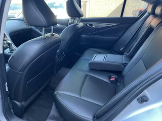 Infiniti Q Infiniti Q50 2.0t Sport Tech | Pano | Leder | ACC | Bomvol - afbeelding nr 8