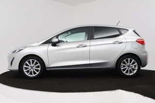 Ford Fiesta Ford Fiesta 1.0 EcoBoost Titanium Business (NAVIGATIE, PARKEERSENSOREN, ACHTERUITRIJCAMERA, CRUISE ADAPTIEF, NL-AUTO) - afbeelding nr 2