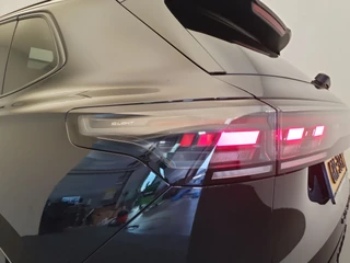 Volkswagen Tiguan Volkswagen Tiguan 1.5 eHybrid 272pk DSG/AUT R-Line Edition Leder, Wegklapbare trekhaak, Panoramadak - afbeelding nr 17