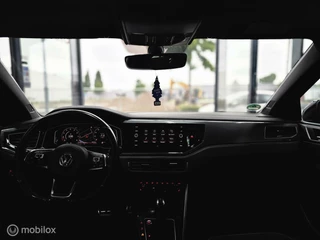 Volkswagen Polo Volkswagen Polo 2.0 TSI GTI Panorama/Keyless/Virtual/Beats - afbeelding nr 53