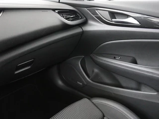 Opel Insignia Opel Insignia 1.5 CDTI Business Elegance |  Stoel & stuurverwarming | Trekhaak | Camera | Matrix LED | Carplay | Keyless | Navigatie - afbeelding nr 21