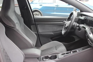 Volkswagen Golf Volkswagen Golf 1.5 eTSI 150pk 7-DSG R-Line Business - afbeelding nr 33