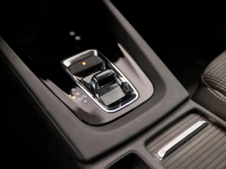 Škoda Octavia Škoda Octavia 1.0 e-TSI Sport Automaat (APPLE CARPLAY, GROOT NAVI, CAMERA, GETINT GLAS, SPORTSTOELEN, STOELVERWARMING, KEYLESS, CRUISE, NIEUWE APK, NIEUWSTAAT) - afbeelding nr 10