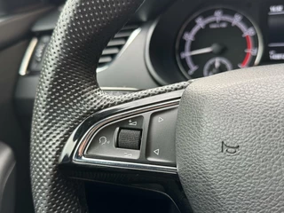 Škoda Octavia Skoda Octavia Combi 1.0 TSI Sport Navigatiesysteem | Trekhaak | Apple CarPlay | Climate control | Cruise control | Getint glas | Parkeersensoren achter - afbeelding nr 9