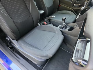 Ford Fiesta Ford Fiesta 1.0 EcoBoost Titanium / NAP / GARANTIE / CARPLAY / CAMERA / ALLSEASON / 6-BAK / DAB+ / LED / ISOFIX / LM-VELGEN ''16 ! - afbeelding nr 21