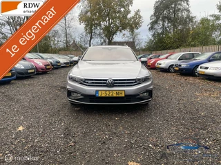 Volkswagen Passat Volkswagen Passat Variant 1.5 TSI R-Line Business + | 150 PK - afbeelding nr 2