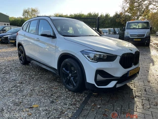 BMW X1 BMW X1 sDrive18i High Executive - afbeelding nr 2