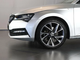 Škoda Superb Skoda Superb Combi 1.4 TSI iV Sportline Business - afbeelding nr 15