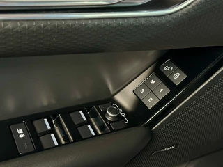 Land Rover Range Rover Velar Land Rover Range Rover Velar 3.0 V6 AWD R-DYNAMIC HSE PANO|LUCHTVER|BLINDSPOT|MERIDIAN - afbeelding nr 8