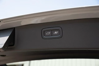 Volvo XC90 Volvo XC90 T8 Plug-in hybrid Plus Dark | Head-up | Pano dak | 360 camera | HK audio - afbeelding nr 35