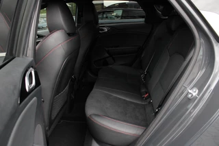 Kia ProCeed Kia ProCeed 1.6 T-GDi GT 204PK | Pano | JBL | Sportuitlaat - afbeelding nr 23