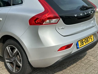 Volvo V40 Volvo V40 1.5 Summum BJ`16 NAP NL Pano Navi Led Cruise Leder - afbeelding nr 10