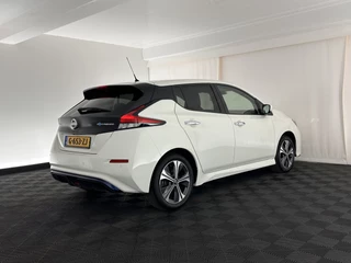 Nissan Leaf (INCL-BTW) Aut.* FULL-LEATHER | FULL-LED | BOSE-SURROUND | ADAPTIVE-CRUISE | SURROUND-VIEW | KEYLESS | NAVI-FULLMAP | BLIND-SPOT | DAB+ | ECC | PDC | COMFORT-SEATS | CARPLAY | 17 