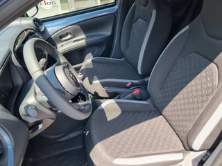 Toyota Aygo Toyota Aygo X 1.0 VVT-i MT Pulse Apple/Android, Cruise, 17inch velgen, Voorstoelen verwarmd , All-in Rijklaarprijs - afbeelding nr 12