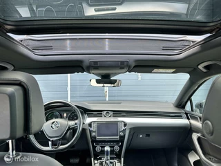 Volkswagen Passat Volkswagen Passat Variant 1.4 TSI GTE Highline - afbeelding nr 12