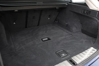 BMW 3 Serie BMW 3-serie 318i Business Edition | Stoelverwarming | Camera |  Carplay | Live Cockpit | Full LED | Navigatie | Dodehoek detectie | Climate control - afbeelding nr 24