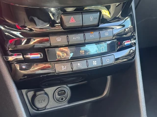 Peugeot 208 Peugeot 208 1.2 PURETECH ALLURE LED NAVIGATIE ECC-AIRCO LMV PDC - afbeelding nr 10