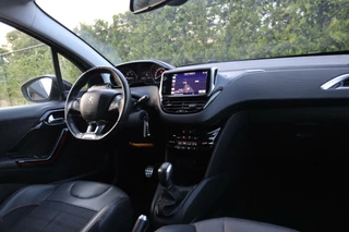 Peugeot 208 Peugeot 208 1.2 PureTech GT-line 110 pk Carplay|Cruise|Camera|Ecc|Navi|Lmv|Cruise - afbeelding nr 9