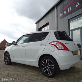 Suzuki Swift Suzuki Swift 1.2 X-tra  Pearl White - afbeelding nr 5