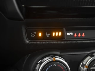 Mazda 2 Mazda 2 1.5 SA-G 90pk Aut. Homura | Camera | Apple Carplay/Android Auto | Stoel- en stuurverwarming | Climate Control | Blind Spot | Donker glas achter - afbeelding nr 34