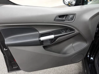 Ford Transit Connect Ford Transit Connect 1.5 L2 Automaat Navi Airco Parkeersenoren  Cruise Control 3Zits Camera Trekhaak - afbeelding nr 10