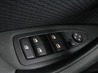 BMW X1 BMW X1 sDrive18i M Sport | Stoelverwarming | Head-Up |  Sportstoelen | Full LED | Alcantara | Navigatie | Park Assist | Climate control - afbeelding nr 31