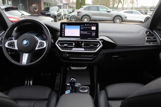 BMW iX3 BMW iX3 High Executive 80 kWh / SoH 99% / Trekhaak / Panoramadak / 360Camera / Head-up / 20'' / Leder / Harman Kardon / Sfeerverlichting / Dodehoek / DAB / Stoelverwarming / ACC - afbeelding nr 3