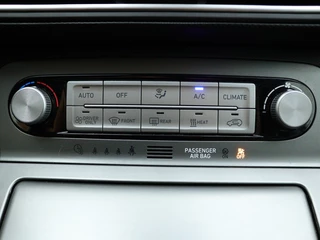Hyundai Kona Hyundai Kona EV Premium 64 kWh | Trekhaak | Achteruitrijcamera | Dodehoek det - afbeelding nr 40