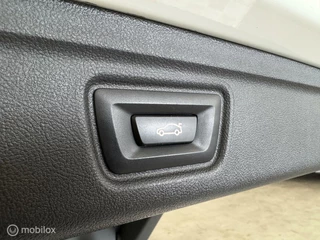 BMW 3 Serie BMW 330e Touring M sport | Shadowline | ACC | PRO | Connect - afbeelding nr 22