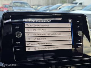 Volkswagen T-Roc Volkswagen T-Roc 1.5 TSI R-Line Panorama/Keyless/Black Style/Camera - afbeelding nr 37