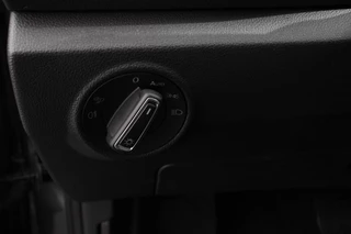 Volkswagen T-Roc Volkswagen T-Roc 1.5 TSI DSG Style | Navigatie | Apple Carplay / Android Auto | Climate Control | Led | Digitale Cockpit | Adaptive Cruise Control | Trekhaak - afbeelding nr 14