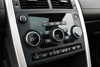 Land Rover Discovery Sport Rijklaarprijs-Garantie Panorama dak Leder navigatie Xenon 1e Eigenaar - afbeelding nr 26