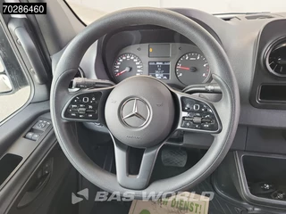Mercedes-Benz Sprinter Mercedes Sprinter 317 CDI Automaat L2H2 Navi Airco Cruise Camera Parkeersensoren MBUX Euro6 L2 12m3 Airco Cruise control - afbeelding nr 18