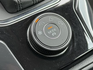 Volkswagen T-Roc Volkswagen T-Roc 2.0 TSI 4Motion Sport Automaat/Climate control/Led/Trekhaak - afbeelding nr 29