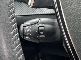 Peugeot 2008 Peugeot 2008 1.2 PureTech Allure Automaat Led Panorama 360 Camera Trekhaak afn. Carplay Cruise - afbeelding nr 8