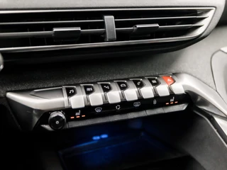 Peugeot 3008 Automaat (APPLE CARPLAY, GROOT NAVI, MEMORY SEATS, STOELVERWARMING, LEDER, SFEERVERLICHTING, ELEK ACHTERKLEP, TREKHAAK, KEYLESS, GETINT GLAS, NIEUWSTAAT) - afbeelding nr 9