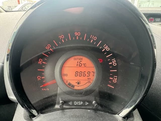 Toyota Aygo Toyota Aygo 1.0 VVT-i x-fun | Airco | 5 deurs | Bluetooth | - afbeelding nr 25