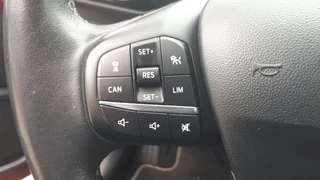 Ford Fiesta Ford Fiesta 1.0 Ecoboost Titanium CLIMA/CRUISE/RADIO DAB/NAVI/PDC+CAMERA/LMV/ENZ - afbeelding nr 19